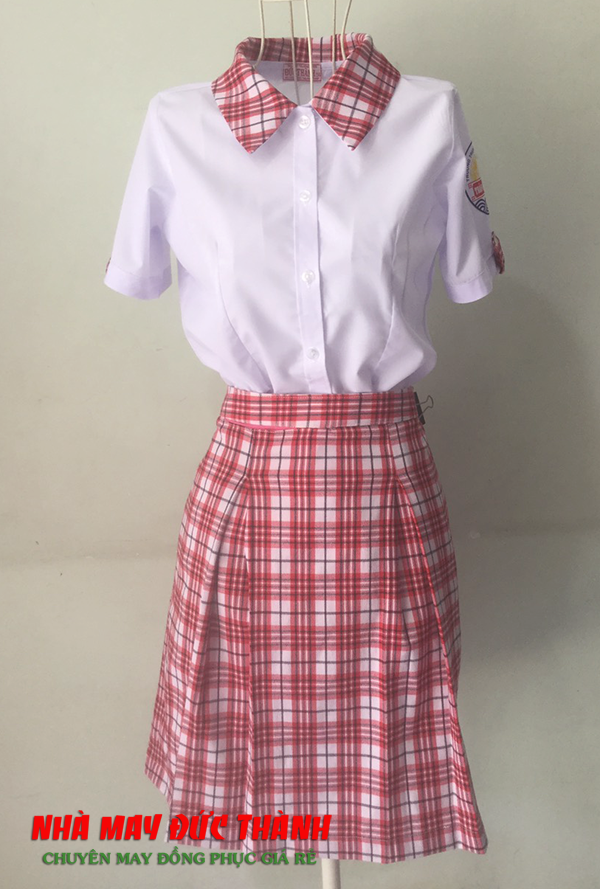 Đồng phục học sinh nữ trường THPT Trần Hưng Đạo Gò Vấp